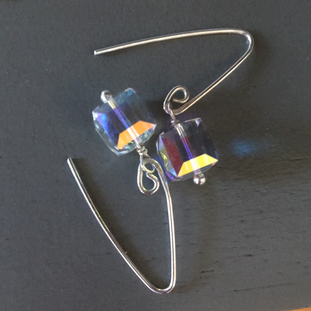 NEW Handcrafted Swarovski Cube SS Earrings